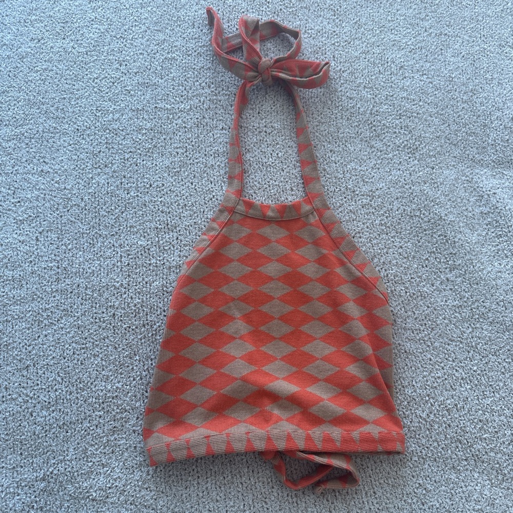 Backless halter top